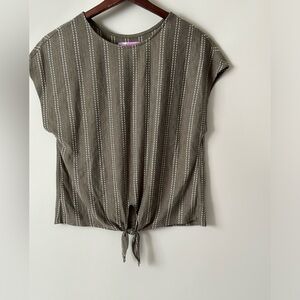 Super light and airy olive green shirt size medium
